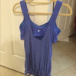 Lululemon top with insert padding